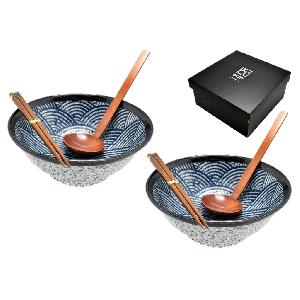 Keramicka-sada-dvou-ramen-misek-v-prirodni-glazure-s-drevenymi-hulkami-a-lzicemi