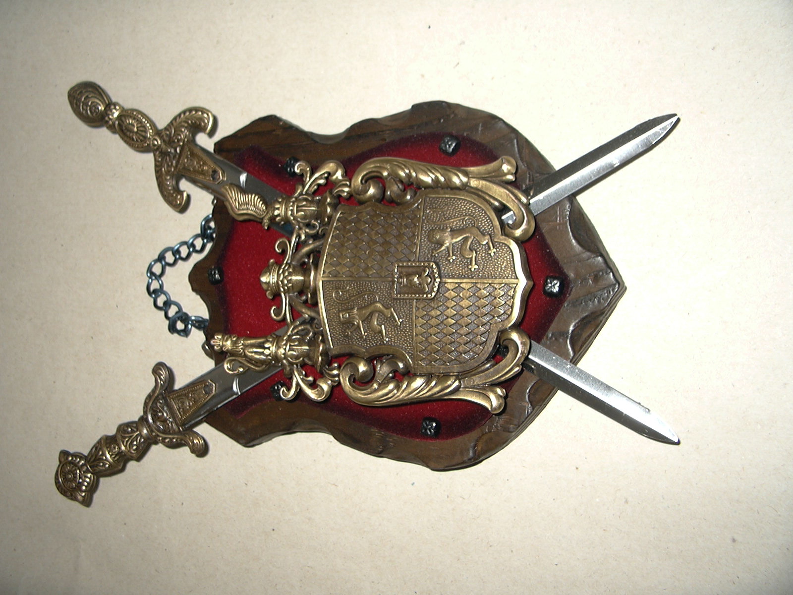 foto Erb na d�ev� - bronz