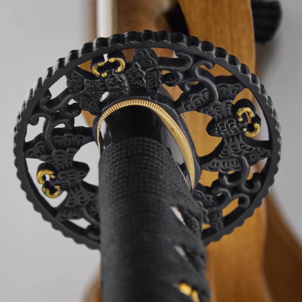 foto Kawashima Wakizashi Nobunaga 1,60 Shaku, uhl�kov� ocel AISI 1045, le�t�n� imitace hamonu, Yokote