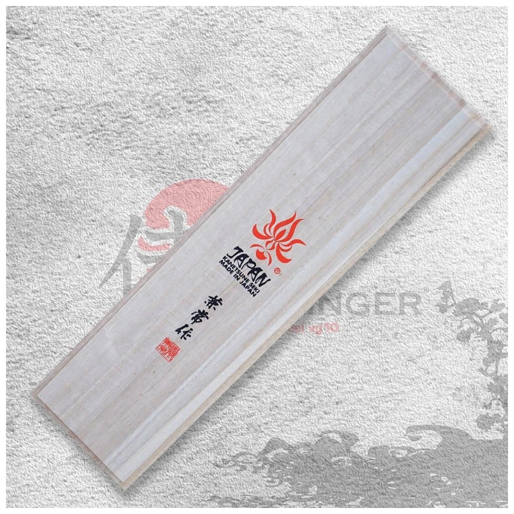 foto Japonsk� n�� Gyuto/Chef 210 mm Kanetsune Damascus Namishibuki series